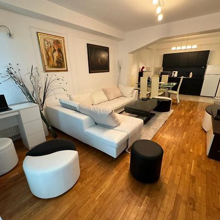 Central Elegance Apartments Skopje Exteriör bild