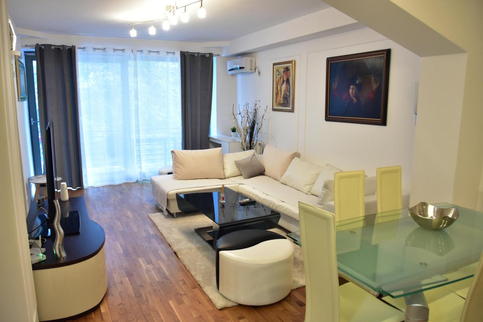Central Elegance Apartments Skopje Exteriör bild